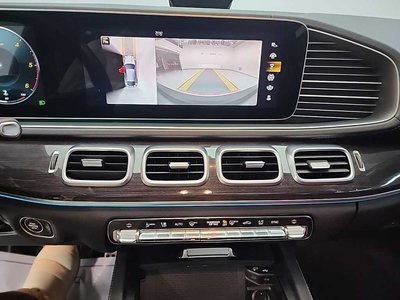 MERCEDES-BENZ GLE - 10