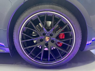 PORSCHE PANAMERA - 4