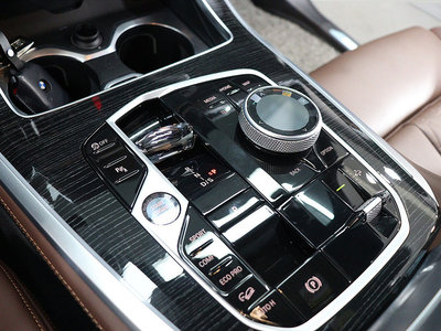 2025 BMW X5 photo 9