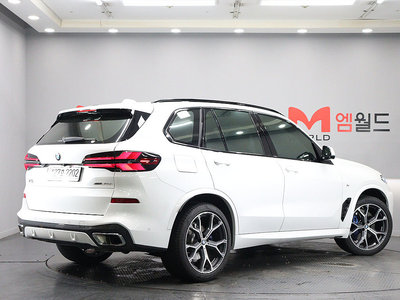 2025 BMW X5 photo 2