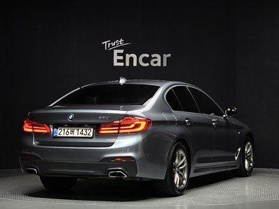 BMW 5 SERIES - 4