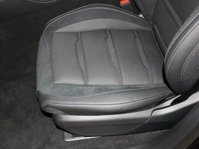 2026 Mercedes-BENZ GLE AMG — миниатюра 11