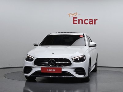 MERCEDES-BENZ E-CLASS - 2