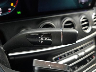 MERCEDES-BENZ E-CLASS - 9