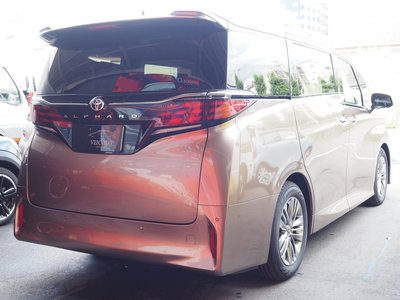 صورة 4 لـ 2025 Toyota ALPHARD