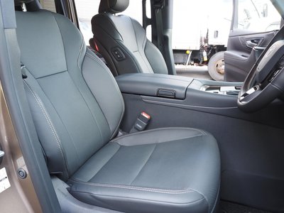 صورة 9 لـ 2025 Toyota ALPHARD