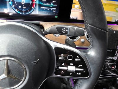 MERCEDES-BENZ E-CLASS - 9