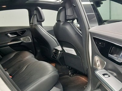 MERCEDES-BENZ EQE - 10