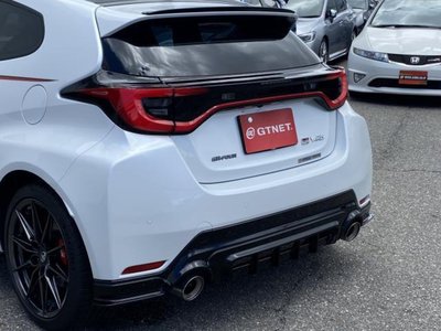 TOYOTA GR YARIS - 8