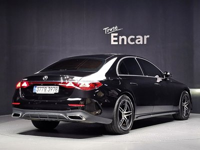 2024 Mercedes-BENZ E-CLASS photo 4