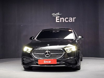 2024 Mercedes-BENZ E-CLASS photo 2