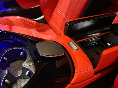 2025 Mercedes-BENZ GT AMG 缩略图 60