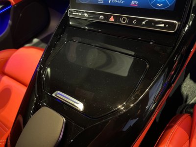 2025 Mercedes-BENZ GT AMG 缩略图 35