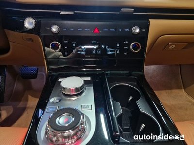 صورة 9 لـ 2024 Genesis G80 (RG3)