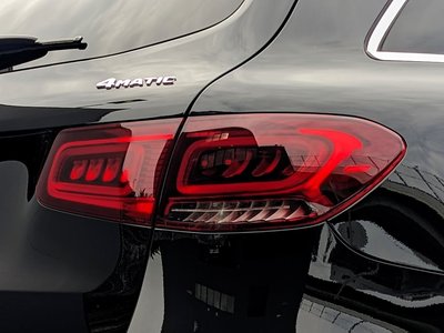 MERCEDES-BENZ GLC - 10