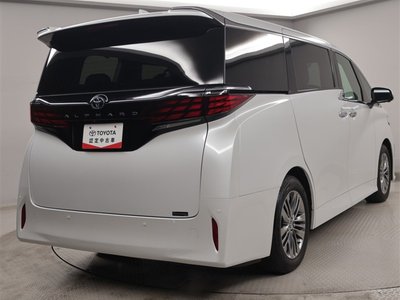 2024 TOYOTA ALPHARD photo 3