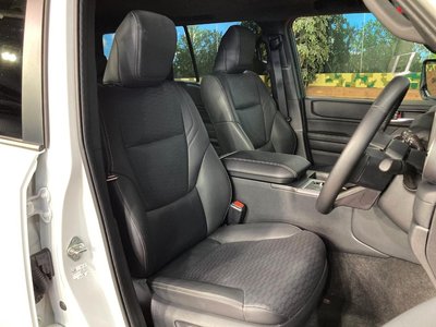 2025 Toyota LAND CRUISER 250 photo 8