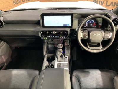 2025 Toyota LAND CRUISER 250 photo 2