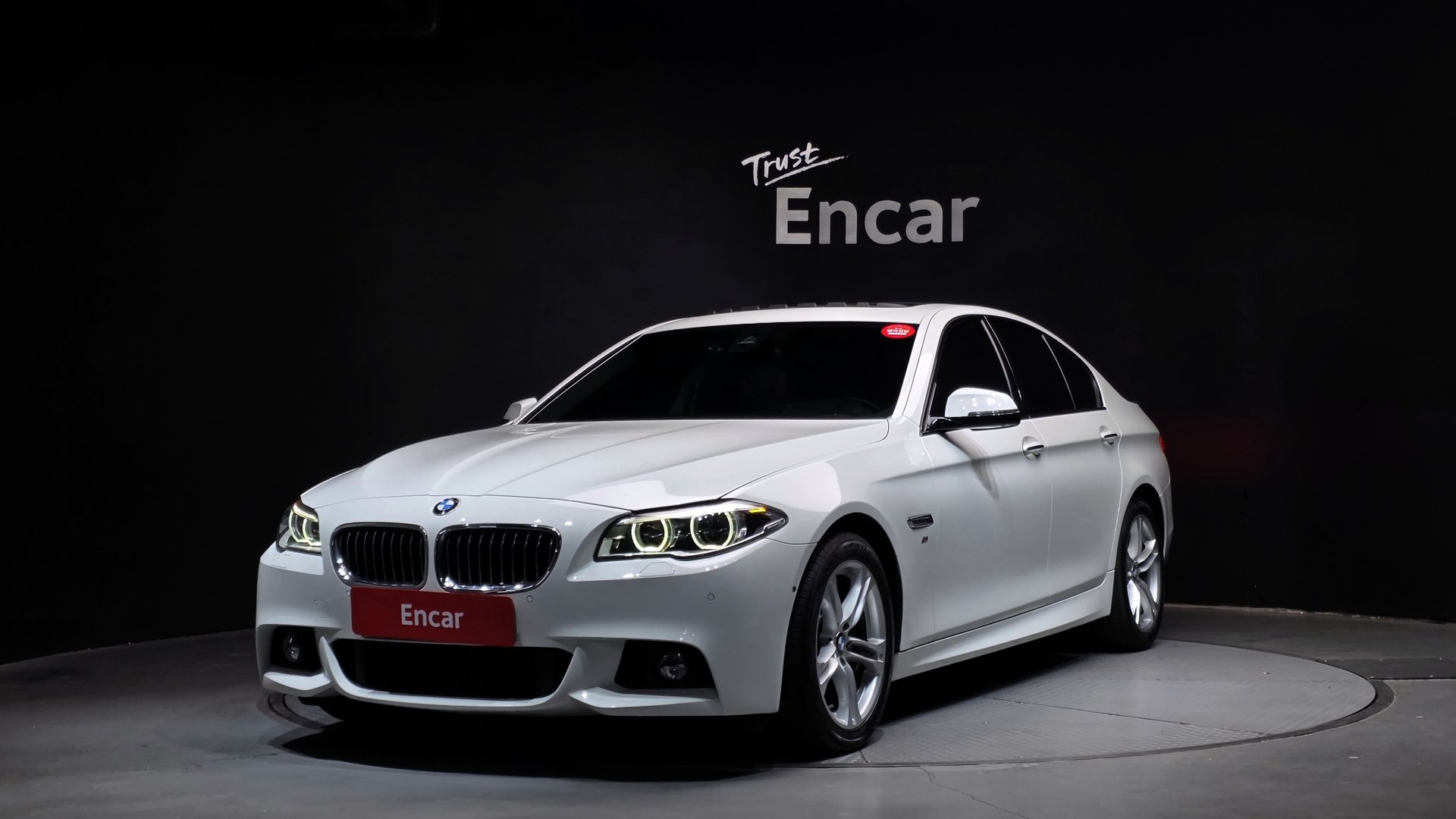 BMW 5 SERIES - View 1