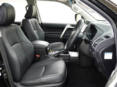 TOYOTA LAND CRUISER PRADO - 7