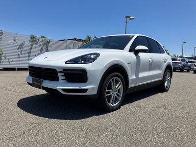 PORSCHE CAYENNE - 1
