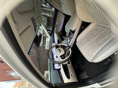 2025 Genesis GV70 photo 10