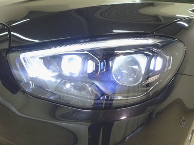 MERCEDES-BENZ E-CLASS COUPE - 3