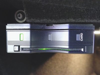 MERCEDES-BENZ E-CLASS COUPE - 10