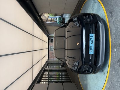 PORSCHE MACAN - 2