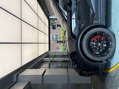 PORSCHE MACAN - 6