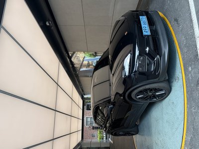 PORSCHE MACAN - 1