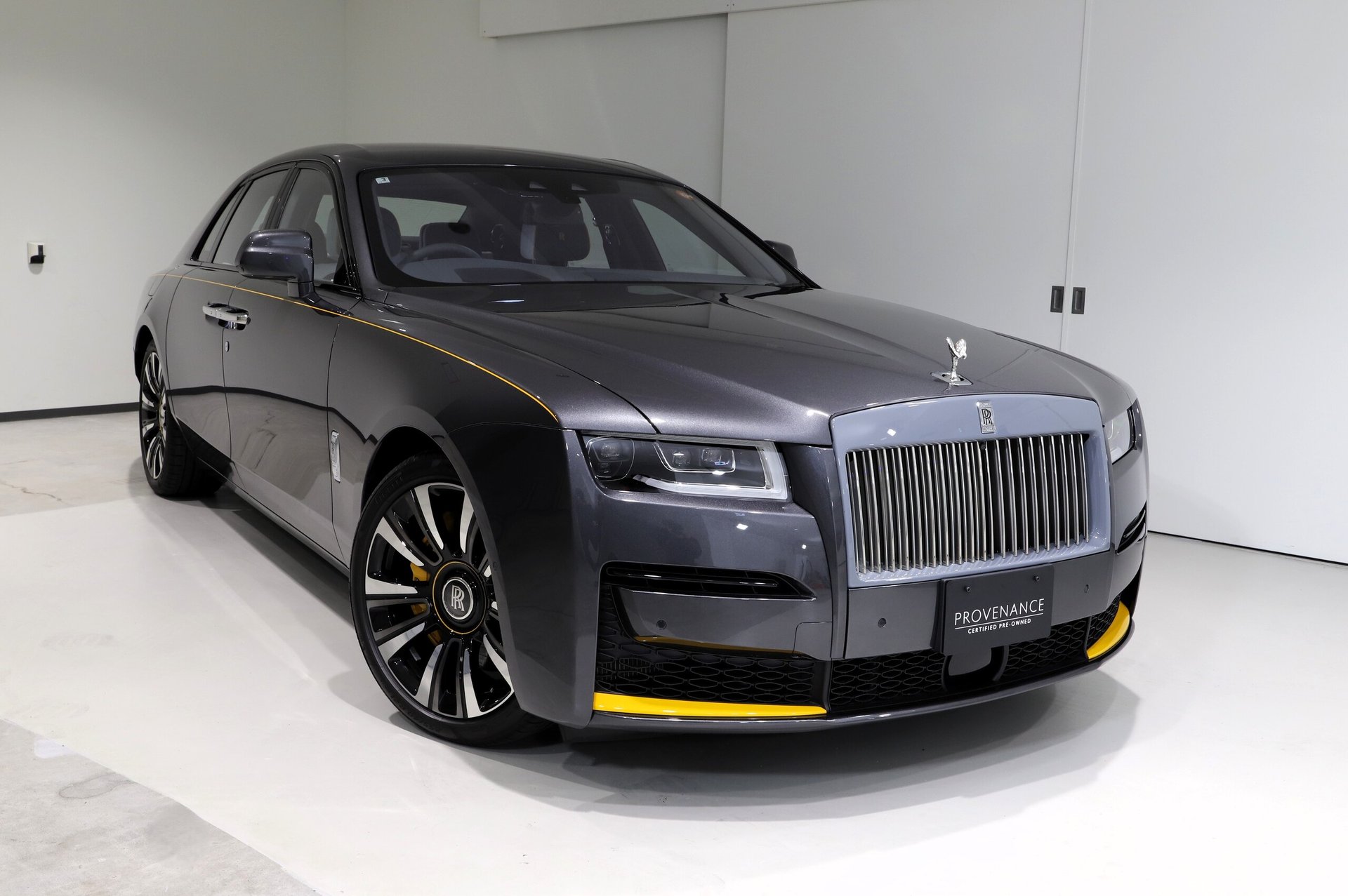 ROLLS ROYCE GHOST - View 1