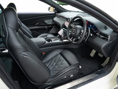 MASERATI GRANTURISMO - 8