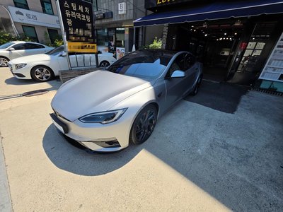 2026 Tesla MODEL S — фото 2