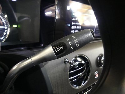 ROLLS-ROYCE GHOST - 8