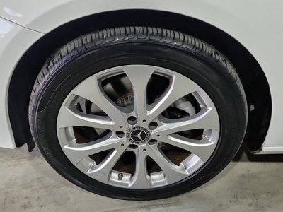 MERCEDES-BENZ E-CLASS - 6