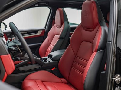 PORSCHE CAYENNE - 10