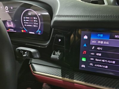 PORSCHE CAYENNE - 9