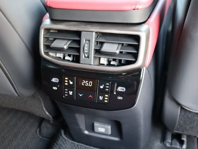 صورة مصغرة 72 لـ 2025 Lexus RX