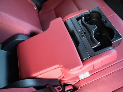 صورة مصغرة 71 لـ 2025 Lexus RX