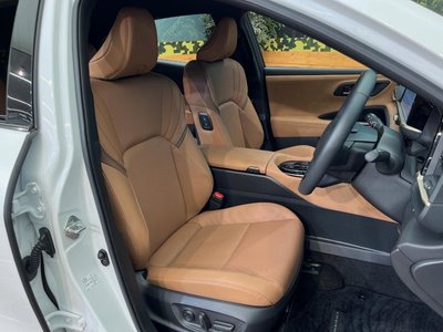 2024 Toyota CROWN SPORT 照片 8