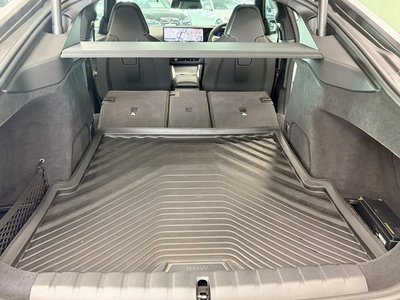 2024 BMW I4 — миниатюра 26
