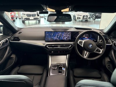 2024 BMW I4 — миниатюра 31