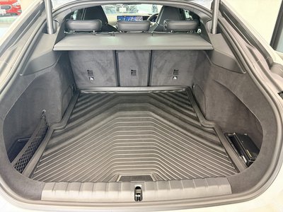 2024 BMW I4 — миниатюра 24