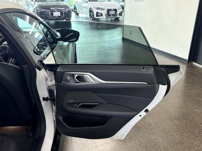 2024 BMW I4 — миниатюра 28