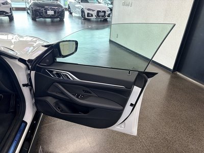 2024 BMW I4 — миниатюра 32