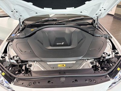 2024 BMW I4 — миниатюра 57