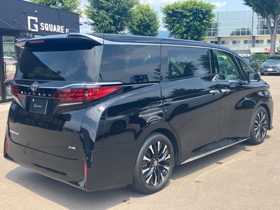 TOYOTA ALPHARD - 4