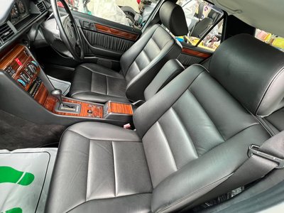 MERCEDES-BENZ E-CLASS - 10