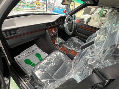 MERCEDES-BENZ E-CLASS - 8